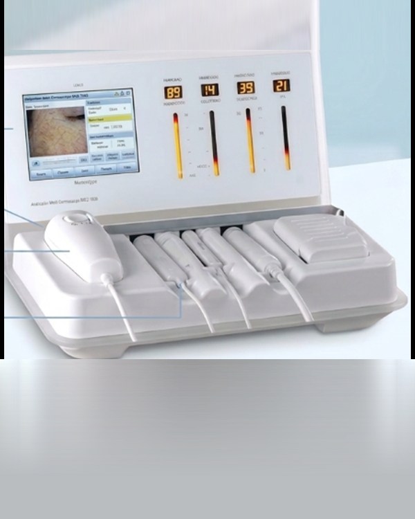 Dermoanàlisi professional amb analitzador Multi Dermascope MDS 1000